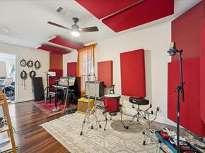 907 E 53rd ST, Austin TX 78751