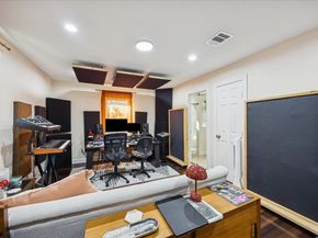 907 E 53rd ST, Austin TX 78751