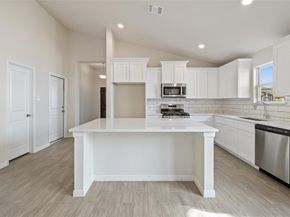 134 Arena DR, Liberty Hill TX 78642