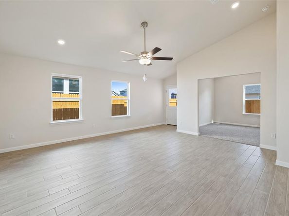 134 Arena DR, Liberty Hill TX 78642