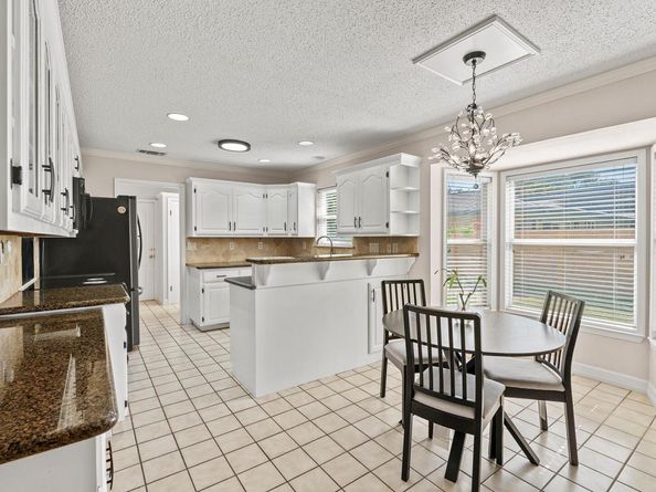 8702 Balcones Club DR, Austin TX 78750