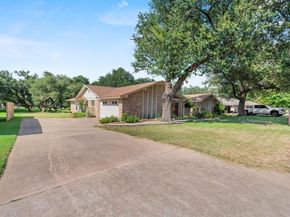 8702 Balcones Club DR, Austin TX 78750