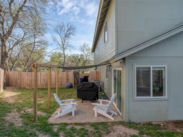 2001 Iroquois LN, Austin TX 78741