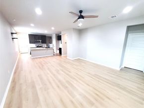 101 Prosecco PATH, Leander TX 78641