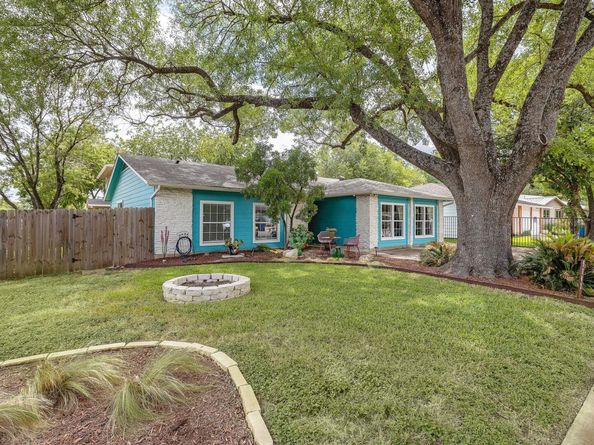 5702 Palo Blanco LN A, Austin TX 78744