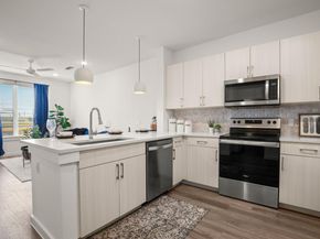 6324 N Lamar BLVD 213, Austin TX 78752