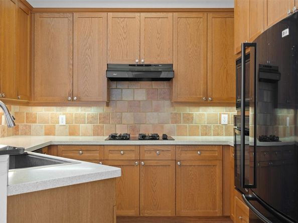 1701 Spyglass DR 11, Austin TX 78746