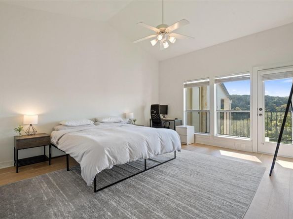 1701 Spyglass DR 11, Austin TX 78746