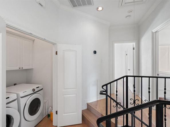 1701 Spyglass DR 11, Austin TX 78746