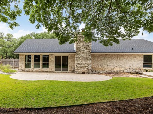 504 Ridgecrest RD, Georgetown TX 78628