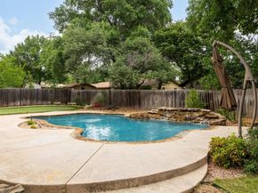 504 Ridgecrest RD, Georgetown TX 78628