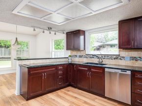 504 Ridgecrest RD, Georgetown TX 78628
