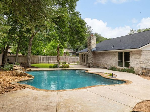504 Ridgecrest RD, Georgetown TX 78628