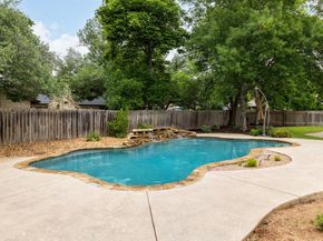504 Ridgecrest RD, Georgetown TX 78628