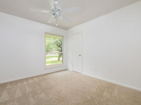 504 Ridgecrest RD, Georgetown TX 78628