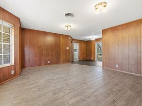 6105 Oakclaire DR, Austin TX 78735