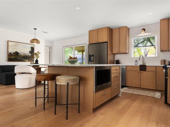 5504 Mapleleaf DR, Austin TX 78723