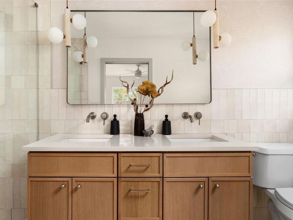 5504 Mapleleaf DR, Austin TX 78723