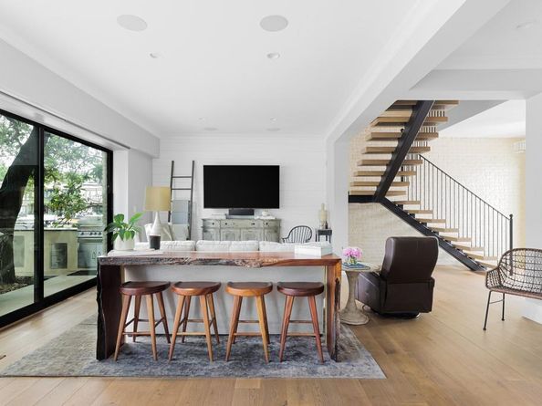 2463 Westlake DR, Austin TX 78746
