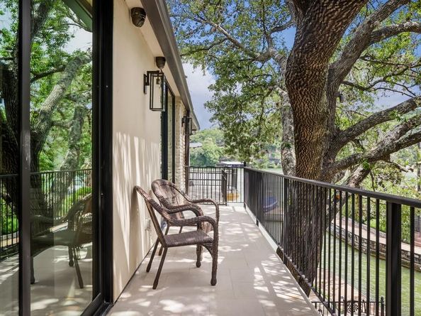 2463 Westlake DR, Austin TX 78746