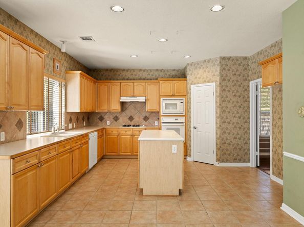 2231 Falkirk DR, Round Rock TX 78681
