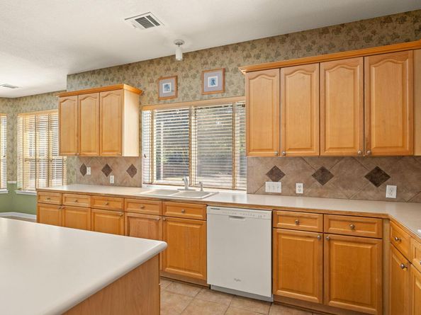 2231 Falkirk DR, Round Rock TX 78681