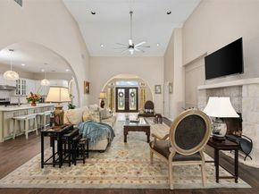 914 Challenger, Lakeway TX 78734