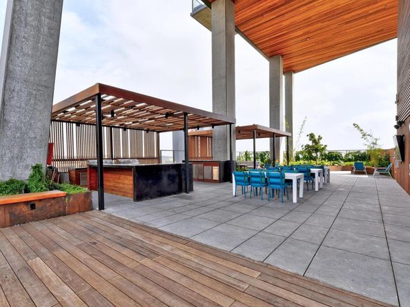 70 Rainey ST 1303, Austin TX 78701