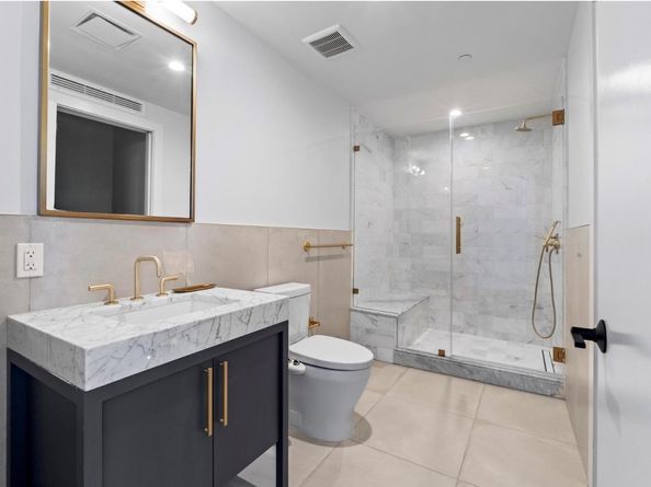 70 Rainey ST 1303, Austin TX 78701