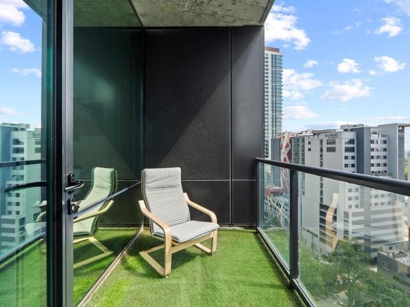 70 Rainey ST 1303, Austin TX 78701