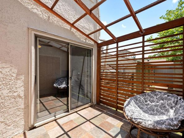 6110 Gardenridge HOLW, Austin TX 78750