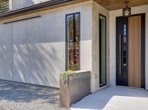 107 W Johanna ST B, Austin TX 78704