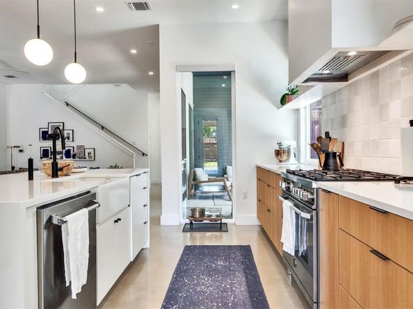 506 Powell CIR, Austin TX 78704