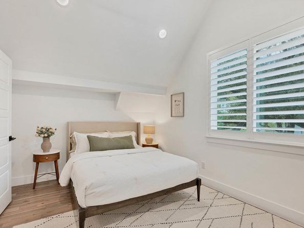 3100 S 5th ST 1, Austin TX 78704