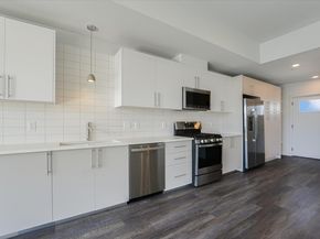 4004 Banister LN 312, Austin TX 78704