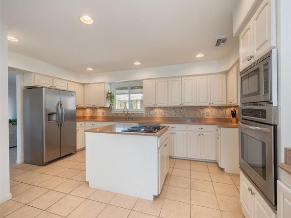 1822 Rowe LOOP, Pflugerville TX 78660