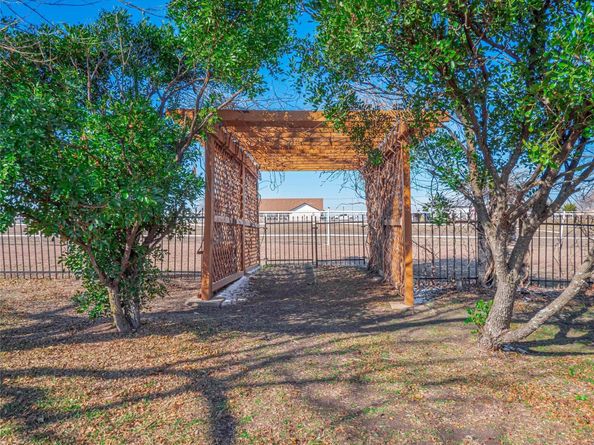 1822 Rowe LOOP, Pflugerville TX 78660