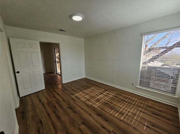 6903 Deatonhill DR 2, Austin TX 78745