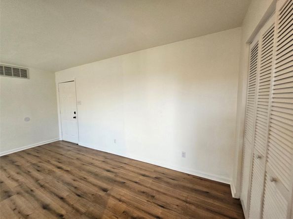 6903 Deatonhill DR 2, Austin TX 78745