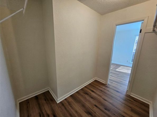 6903 Deatonhill DR 2, Austin TX 78745