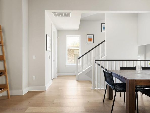 2300 Enfield RD 303, Austin TX 78703