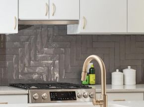 2300 Enfield RD 303, Austin TX 78703