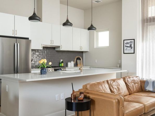 2300 Enfield RD 303, Austin TX 78703