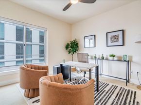 603 Davis ST 1704, Austin TX 78701