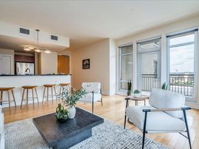 603 Davis ST 1704, Austin TX 78701