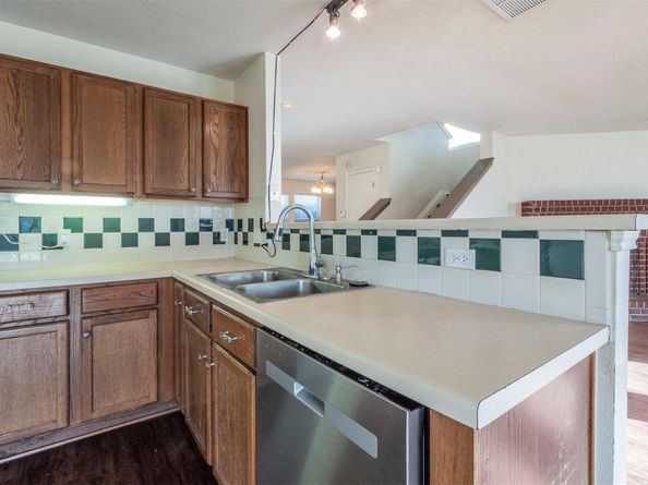 705 Riverway LN, Leander TX 78641