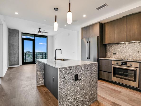 84 East Ave 1503, Austin TX 78701