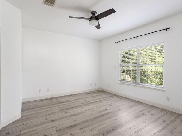 210 Le Grande Ave, Austin TX 78704