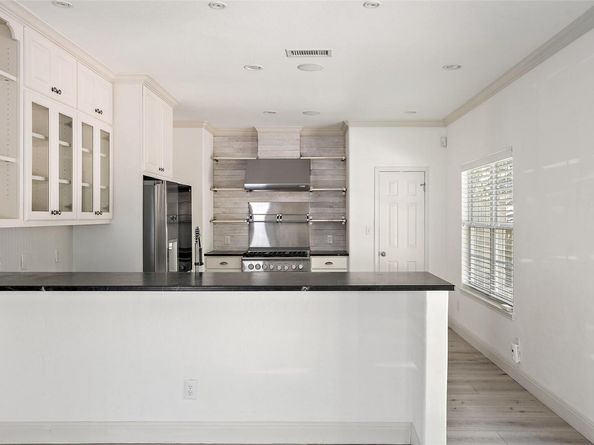 210 Le Grande Ave, Austin TX 78704