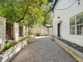 210 Le Grande Ave, Austin TX 78704